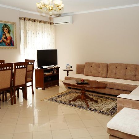 New Bazaar Bliss Apartment Tiranë Ngoại thất bức ảnh