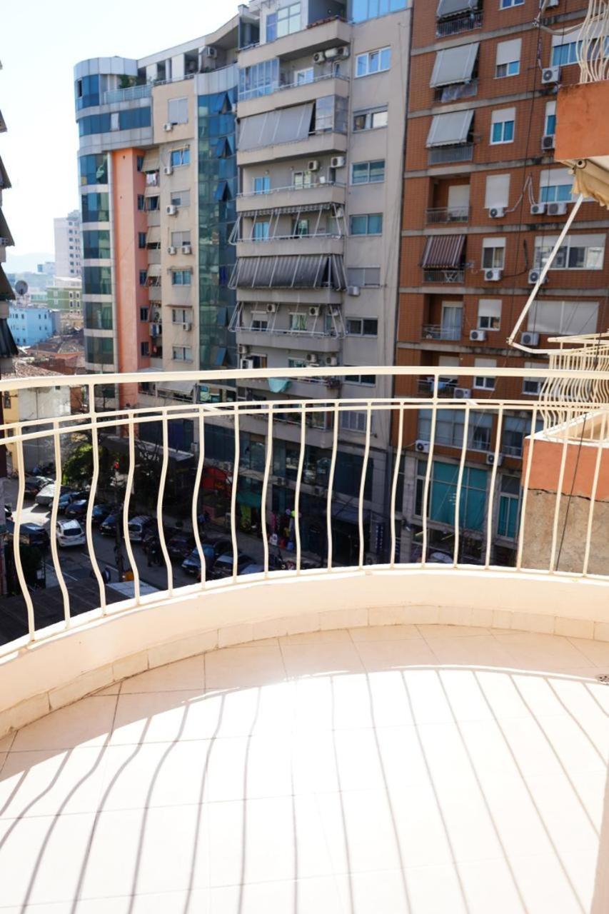 New Bazaar Bliss Apartment Tiranë Ngoại thất bức ảnh